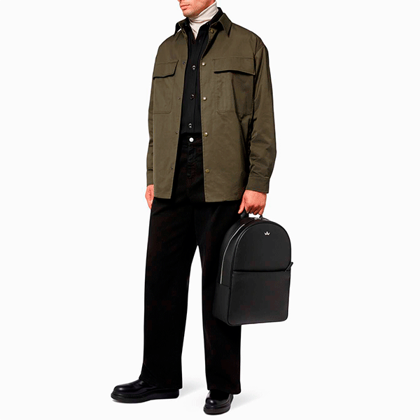 DISCOVER THE NEW AWARD BACKPACK