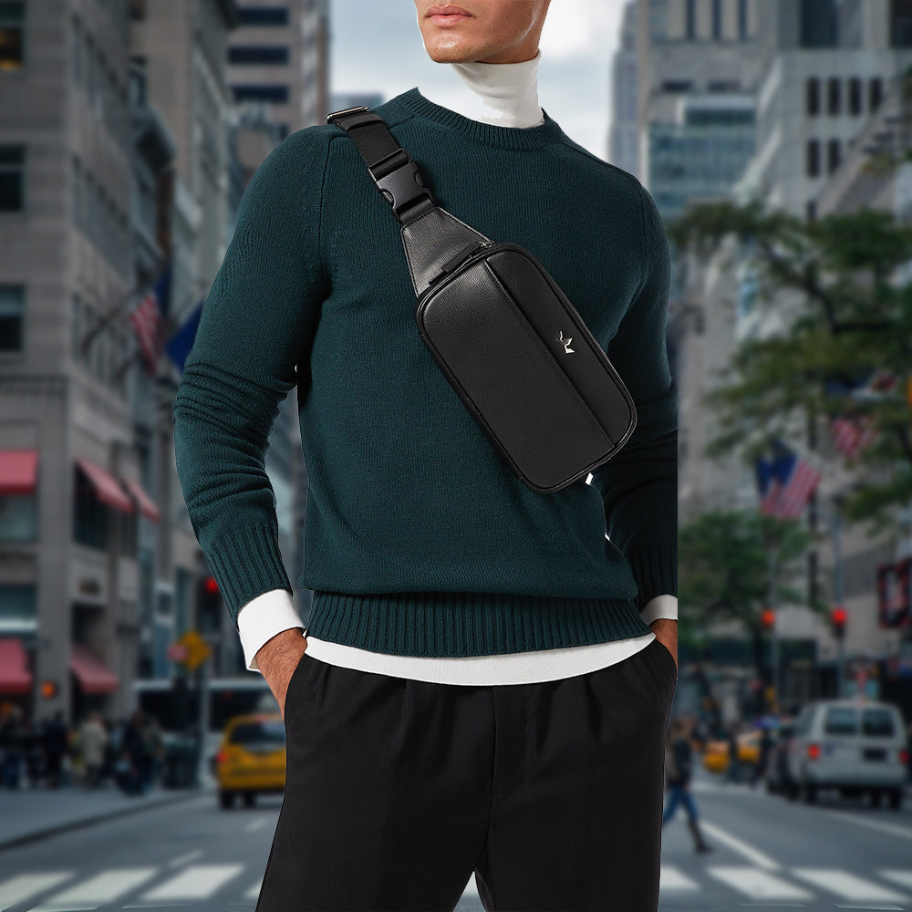 IN DETAIL: MEET THE STYLISH AWARD BELT BAG