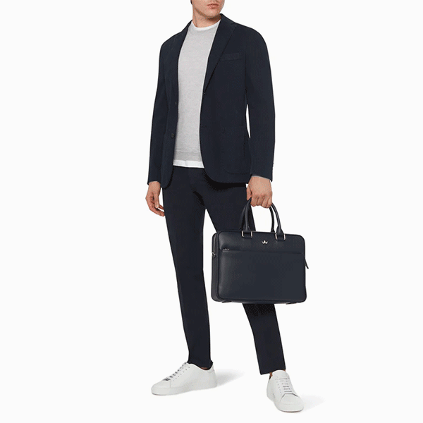 DISCOVER OUR FALL SELECTION